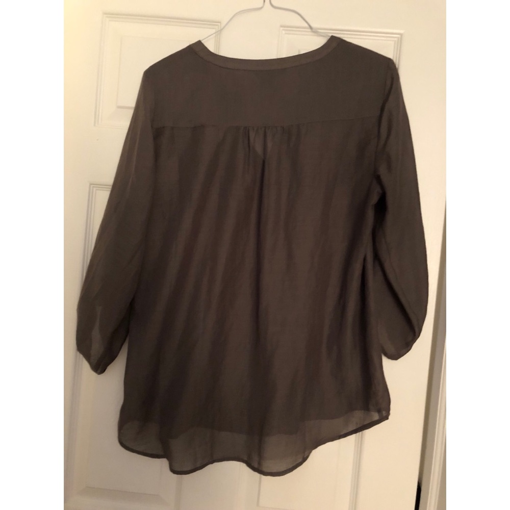 Lightweight military green Express top - Picture 2 of 2